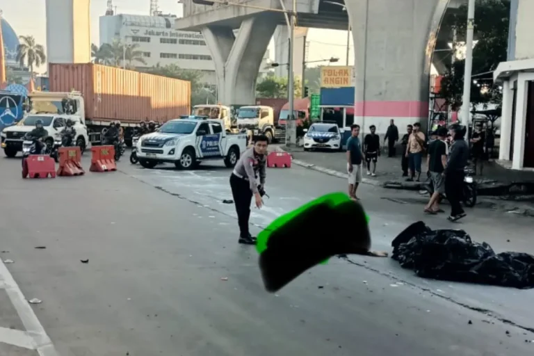 Polisi dalami tewasnya pengemudi ojek daring dalam kecelakaan di Jakut